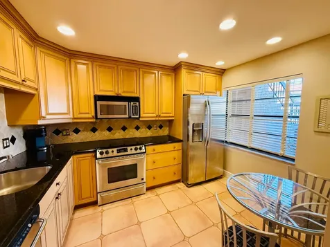 9261 Vista Del Lago Boca Raton FL 33428
