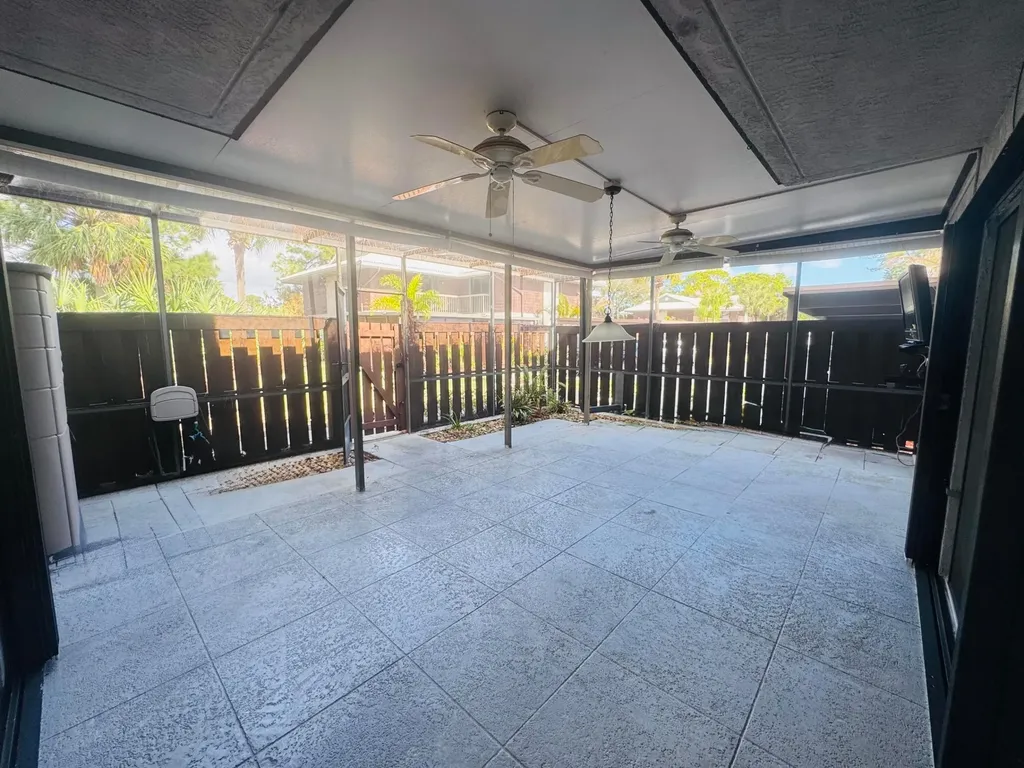 604 SE Castle Court Port St Lucie FL 34952