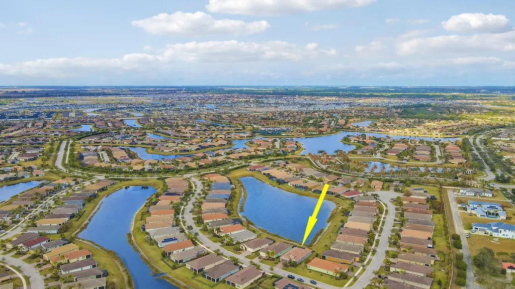 10288 SW Yellowwood Avenue Port St Lucie FL 34987