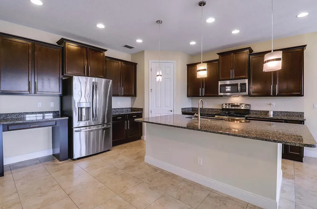 10288 SW Yellowwood Avenue Port St Lucie FL 34987