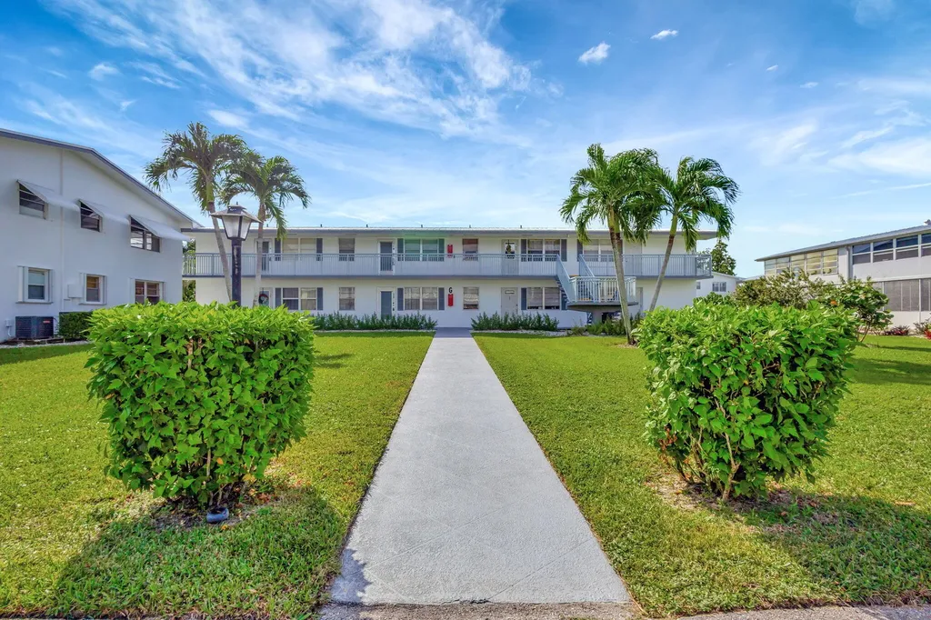 162 Sheffield G West Palm Beach FL 33417