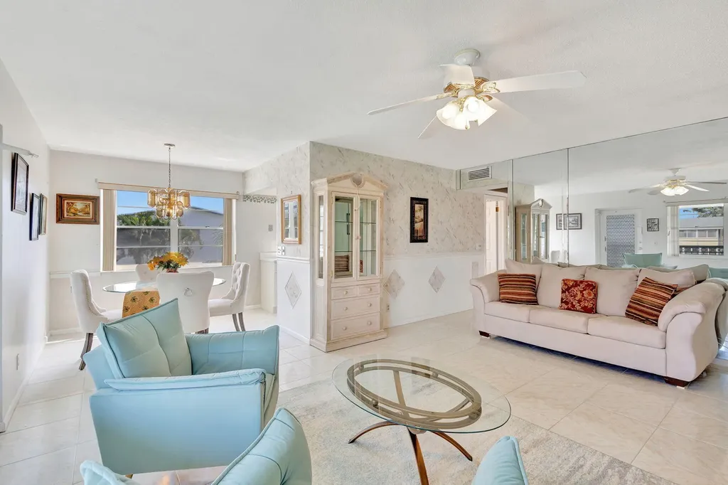162 Sheffield G West Palm Beach FL 33417