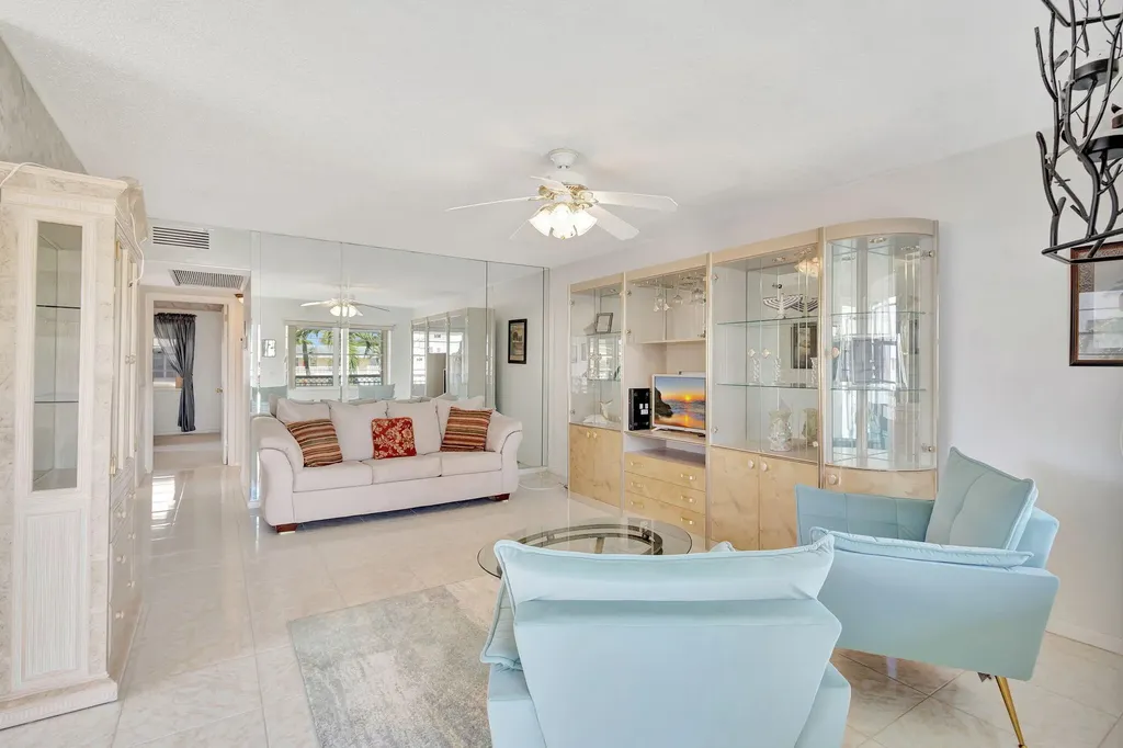 162 Sheffield G West Palm Beach FL 33417