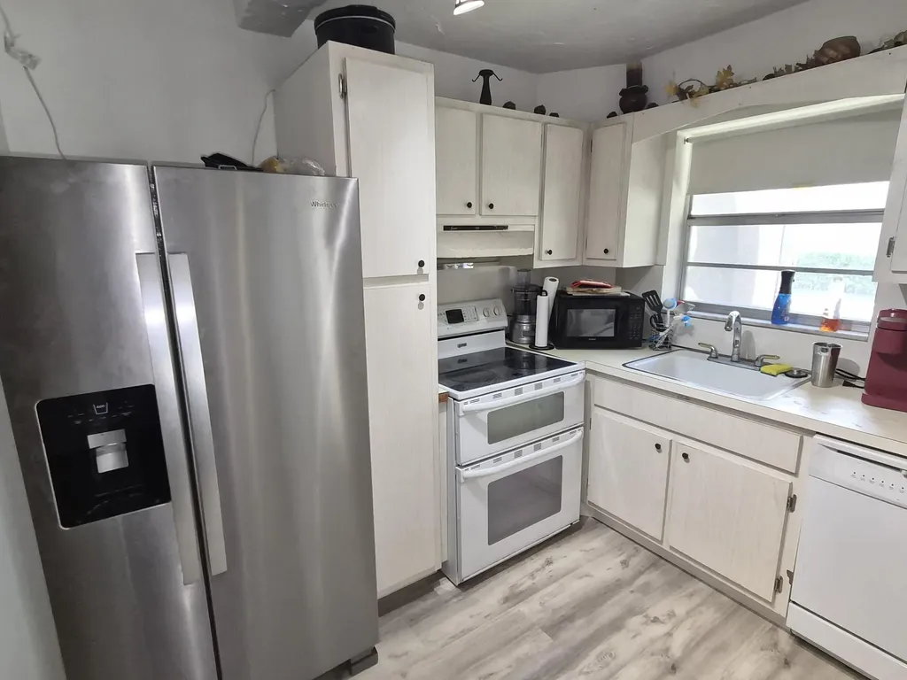 100 Royal Palm Way Boca Raton FL 33432