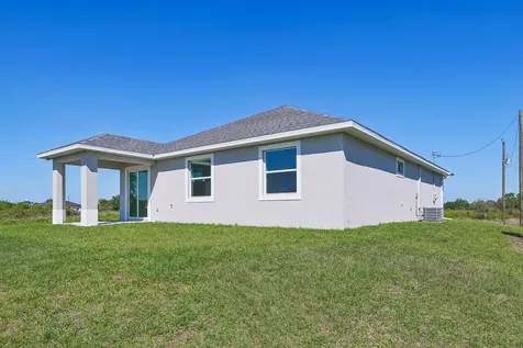 9006 S Castle Circle Labelle FL 33935