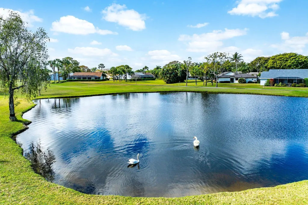 5722 Willow Creek Lane Delray Beach FL 33484
