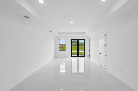 9035 W Broad Circle Labelle FL 33935