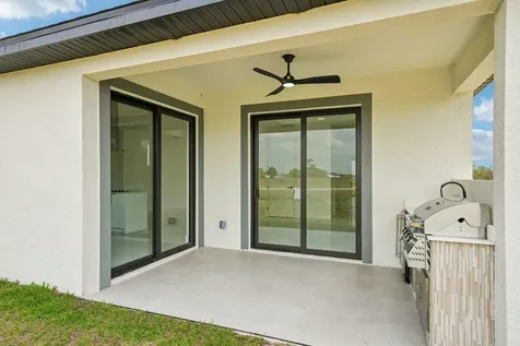 9035 W Broad Circle Labelle FL 33935