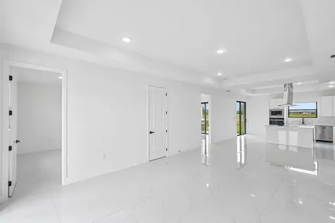 9035 W Broad Circle Labelle FL 33935