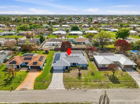 826 SE Quiescent Lane Port St Lucie FL 34983