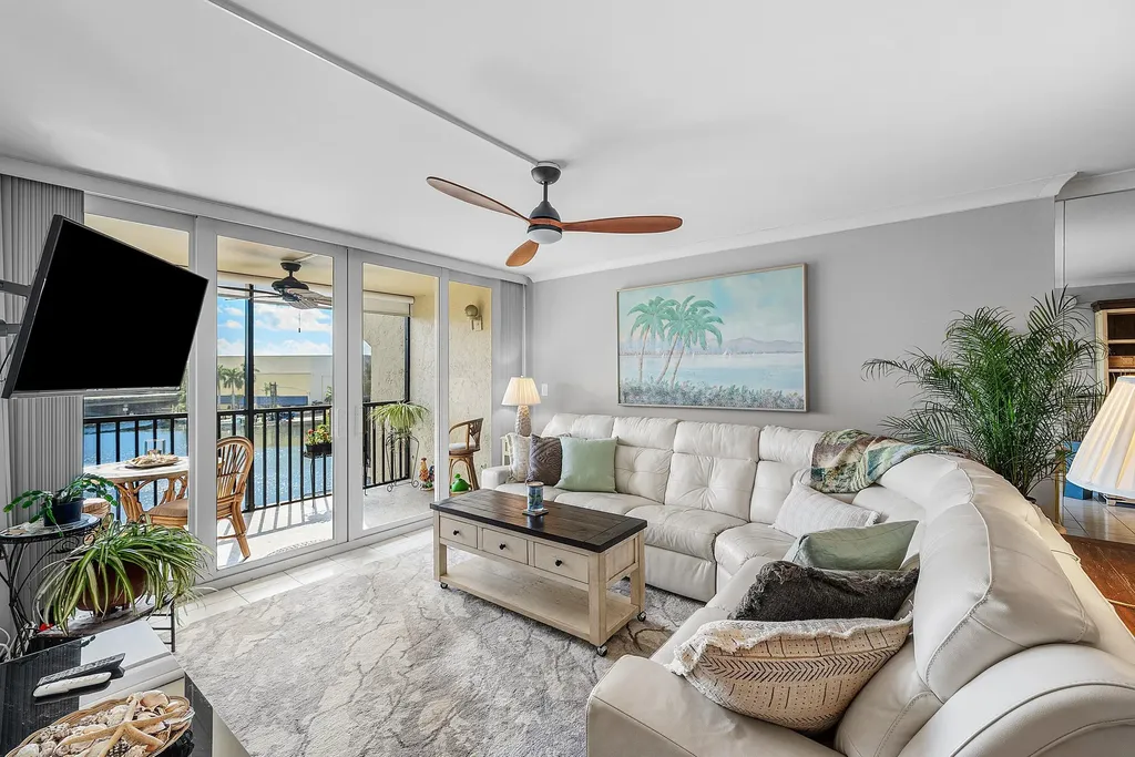 7 Royal Palm Way Boca Raton FL 33432