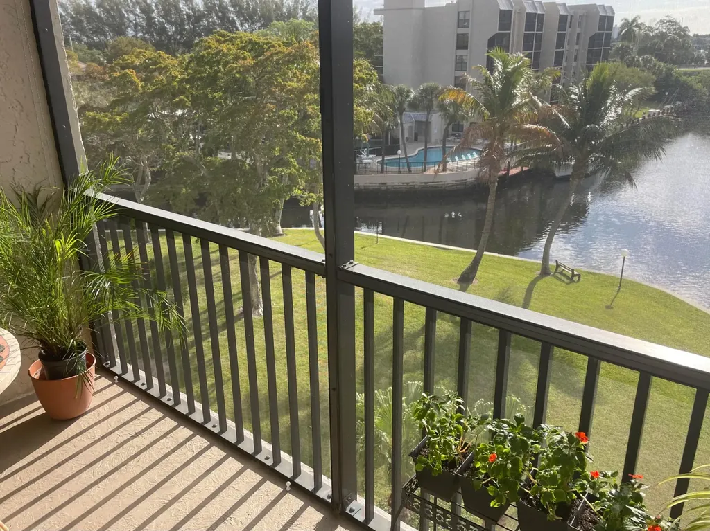 7 Royal Palm Way Boca Raton FL 33432