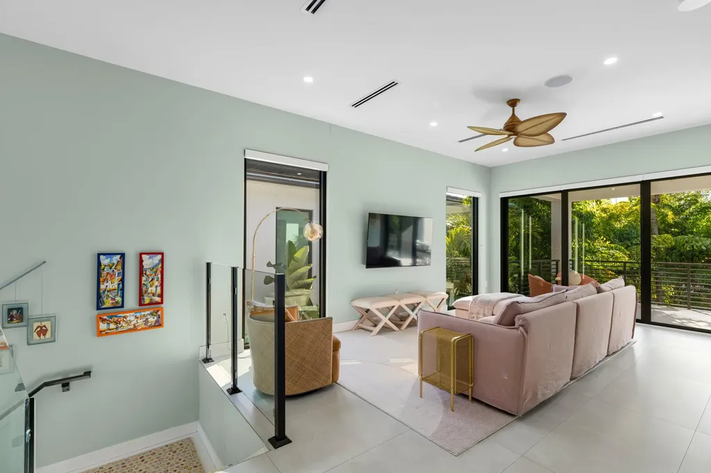764 Lake Trail Delray Beach FL 33483