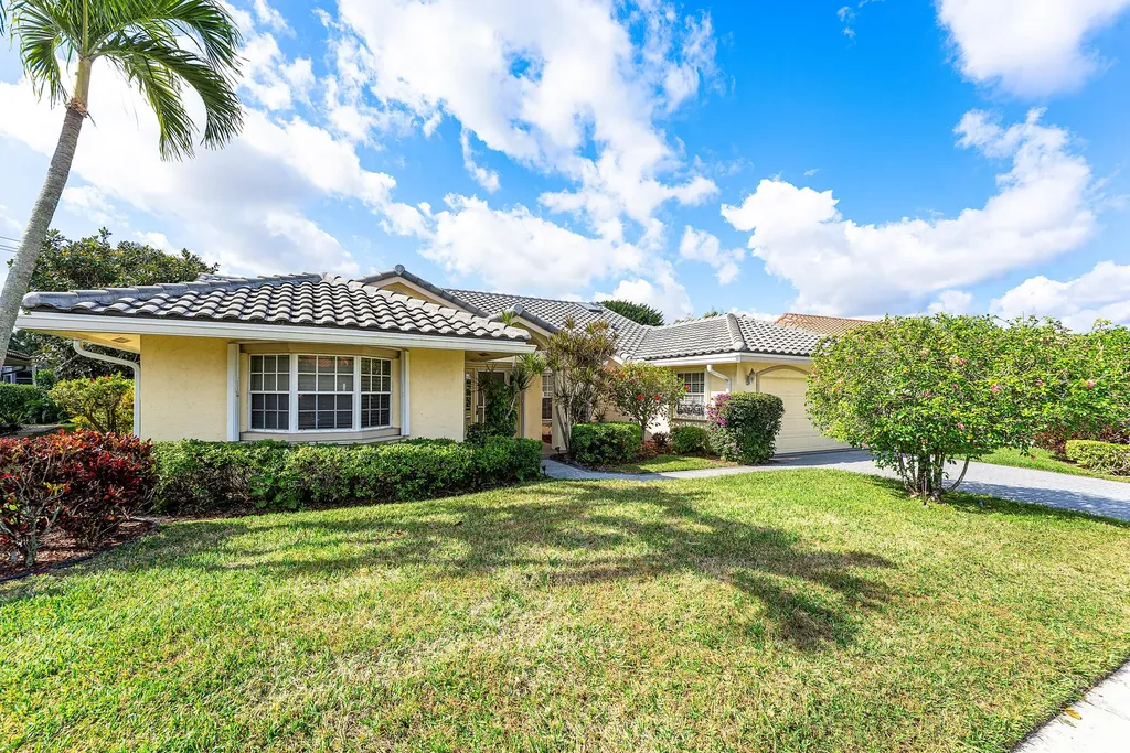 6122 Golf Villas Drive Boynton Beach FL 33437