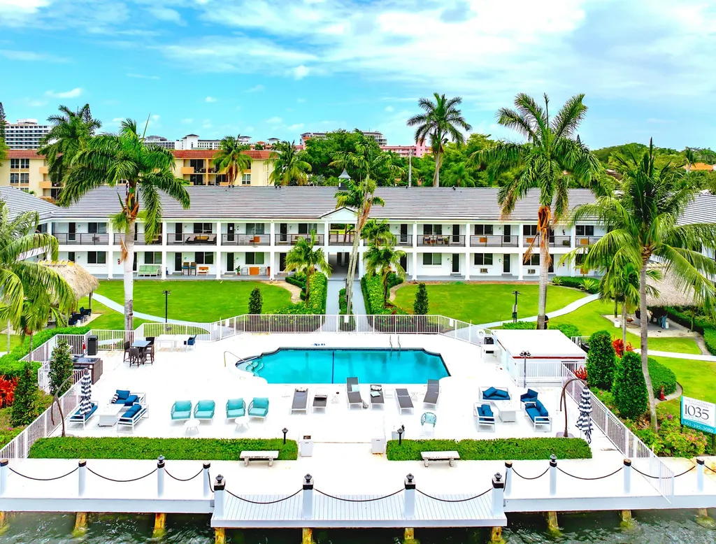 1035 Spanish River Road Boca Raton FL 33432