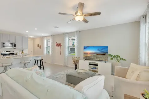 2401 SE Tarvest Way Stuart FL 34997