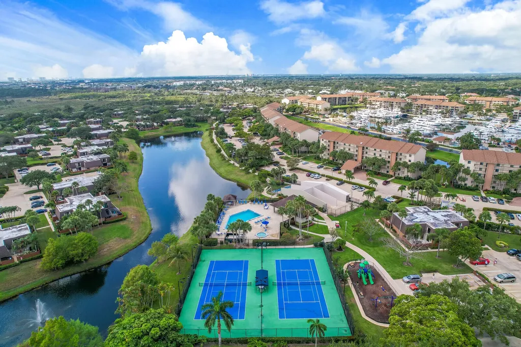 1424 14th Court Jupiter FL 33477