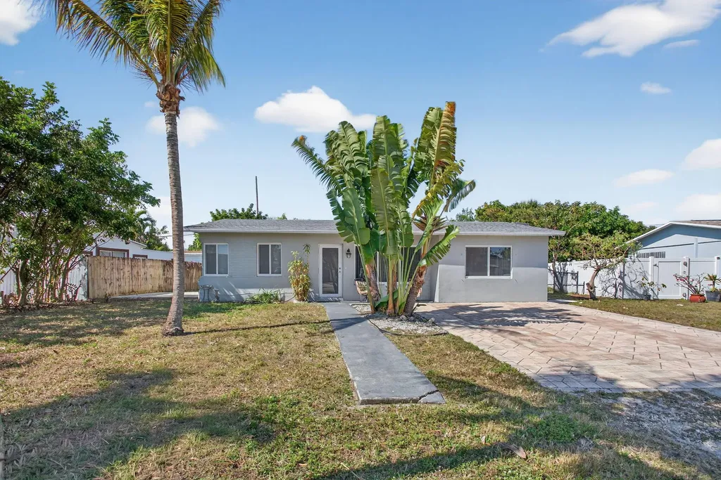 2811 NE 9th Terrace Pompano Beach FL 33064
