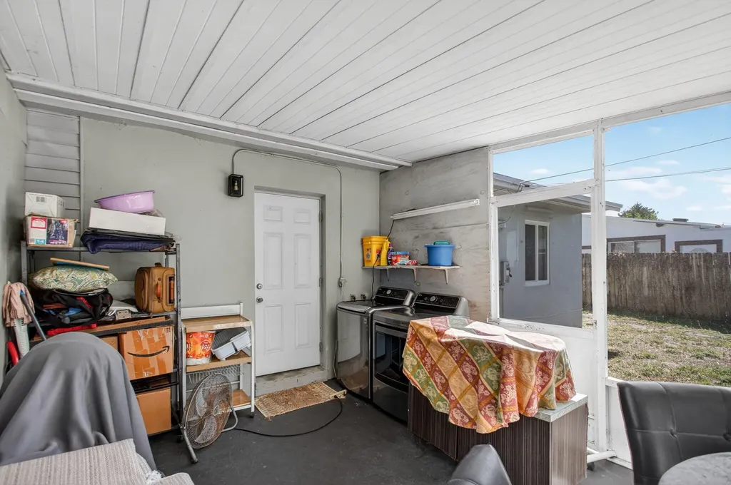 2811 NE 9th Terrace Pompano Beach FL 33064