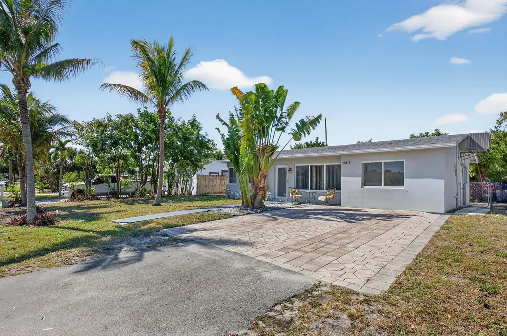 2811 NE 9th Terrace Pompano Beach FL 33064