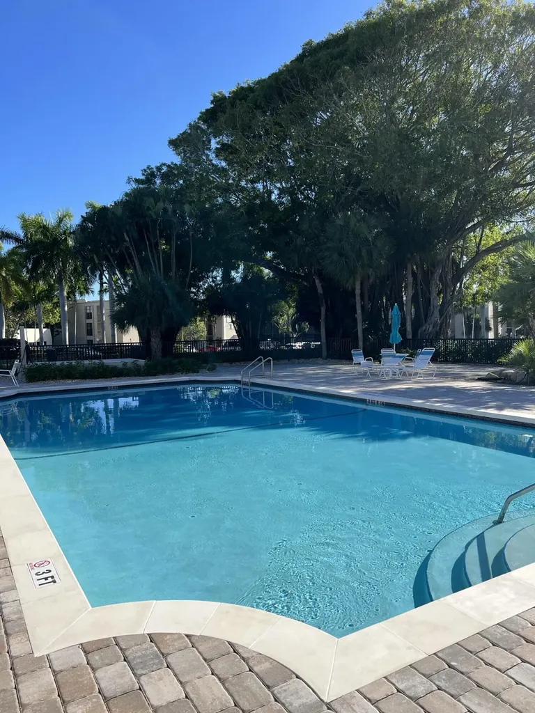1 Royal Palm Way Boca Raton FL 33432