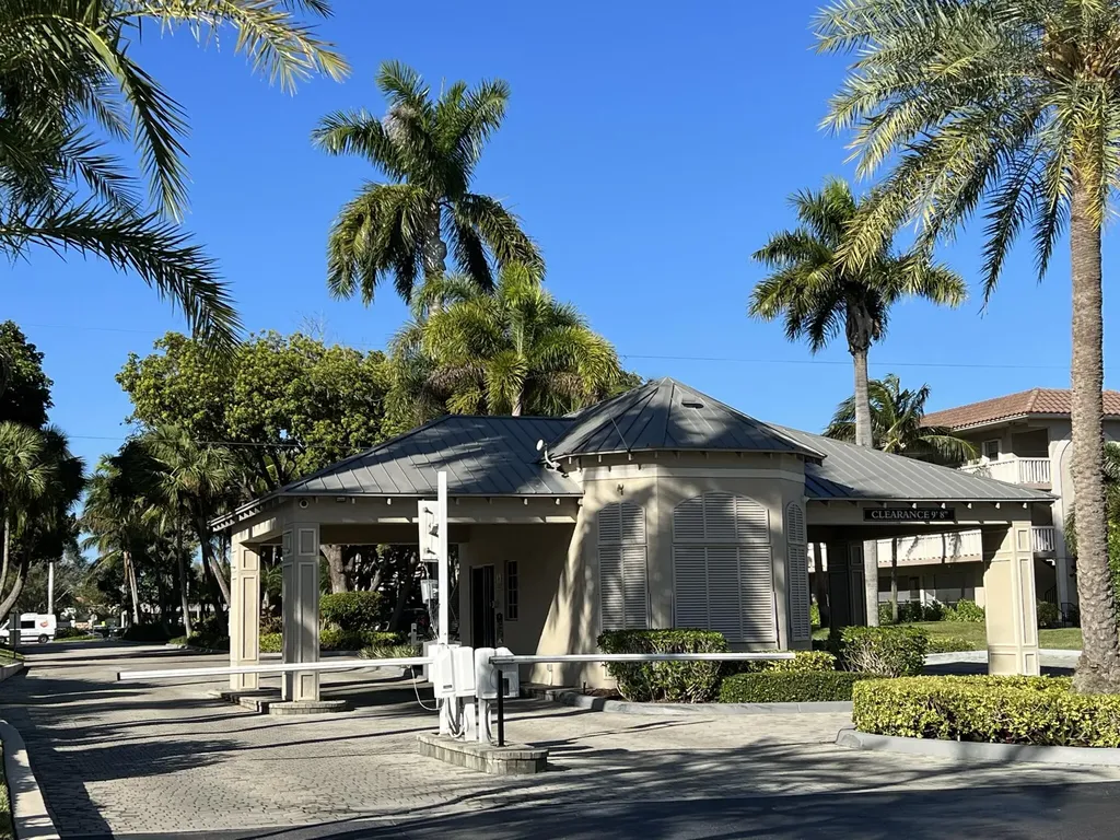 1 Royal Palm Way Boca Raton FL 33432