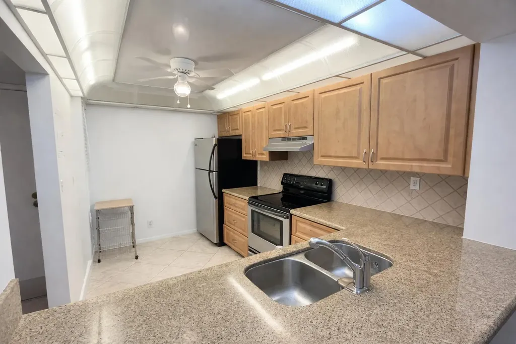 1 Royal Palm Way Boca Raton FL 33432