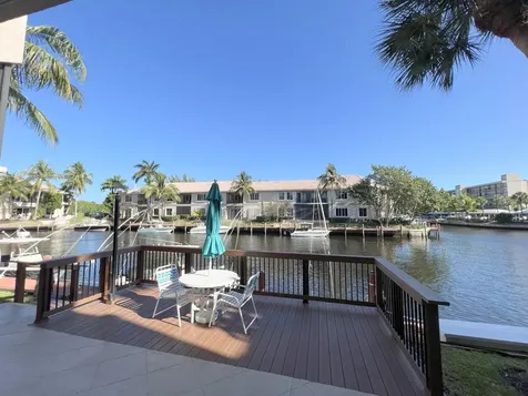 1 Royal Palm Way Boca Raton FL 33432
