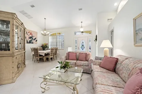 2092 SW Villanova Road Port St Lucie FL 34953