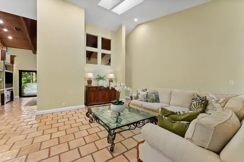 2498 NW 39th Street Boca Raton FL 33431