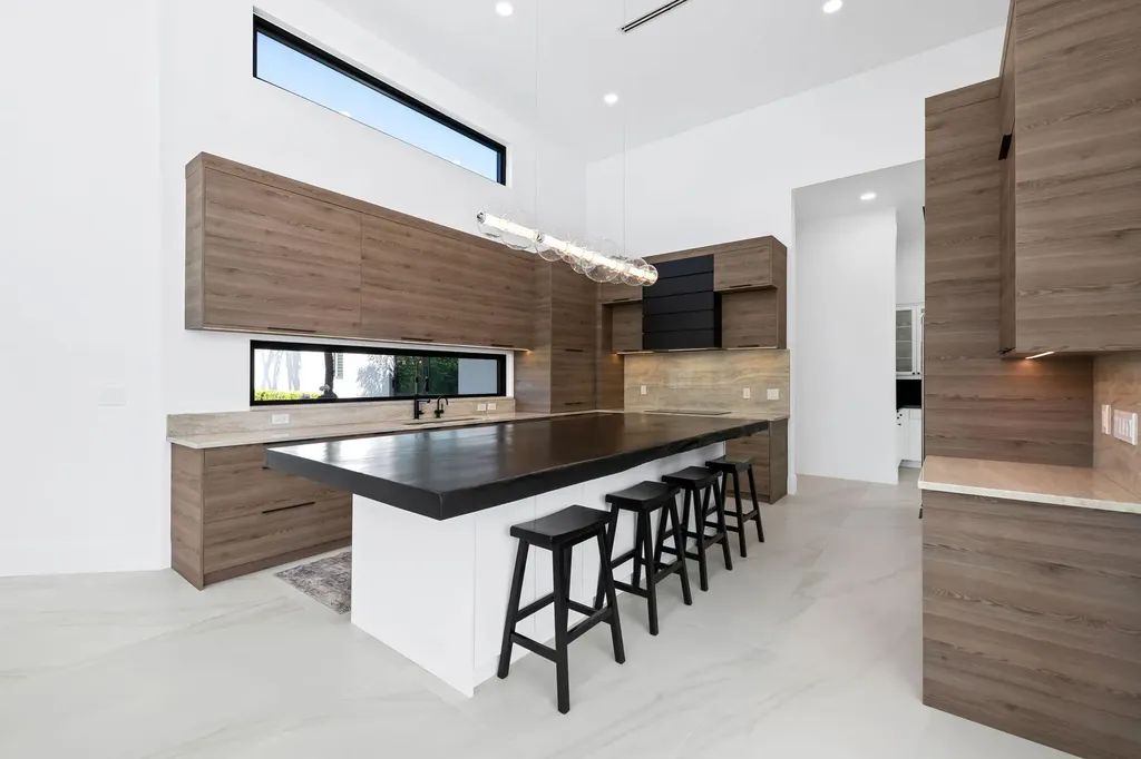 18338 Guardian Circle Boca Raton FL 33496