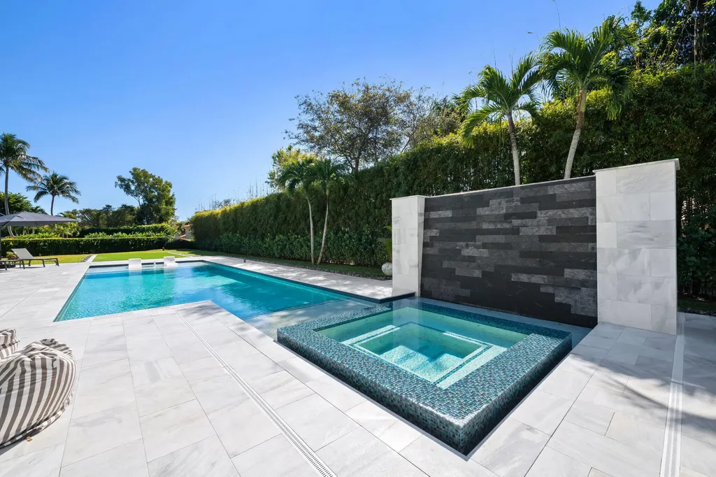 18338 Guardian Circle Boca Raton FL 33496