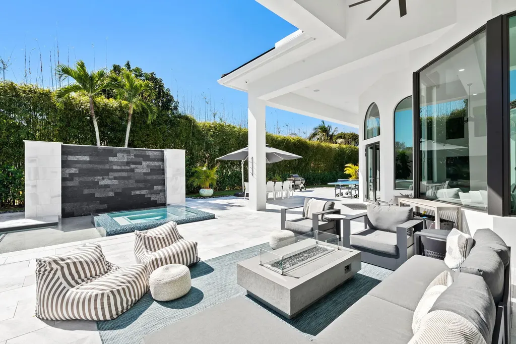 18338 Guardian Circle Boca Raton FL 33496