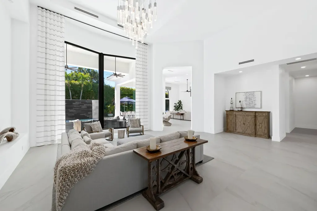 18338 Guardian Circle Boca Raton FL 33496