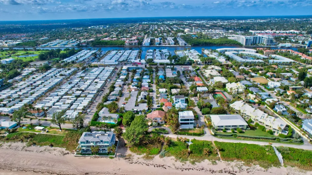 5015 Old Ocean Boulevard Ocean Ridge FL 33435