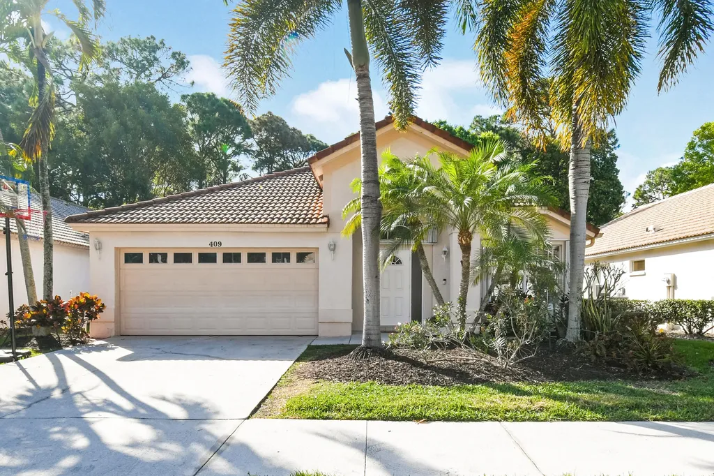 409 Woodview Circle Palm Beach Gardens FL 33418