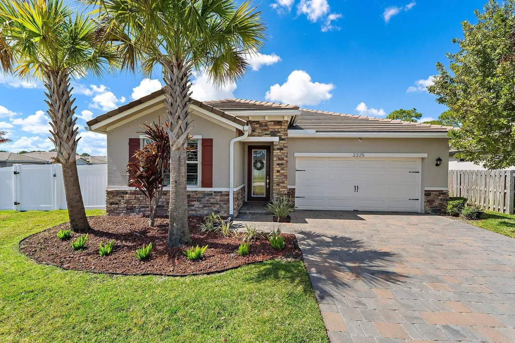 2325 SW Strawberry Terrace Palm City FL 34990