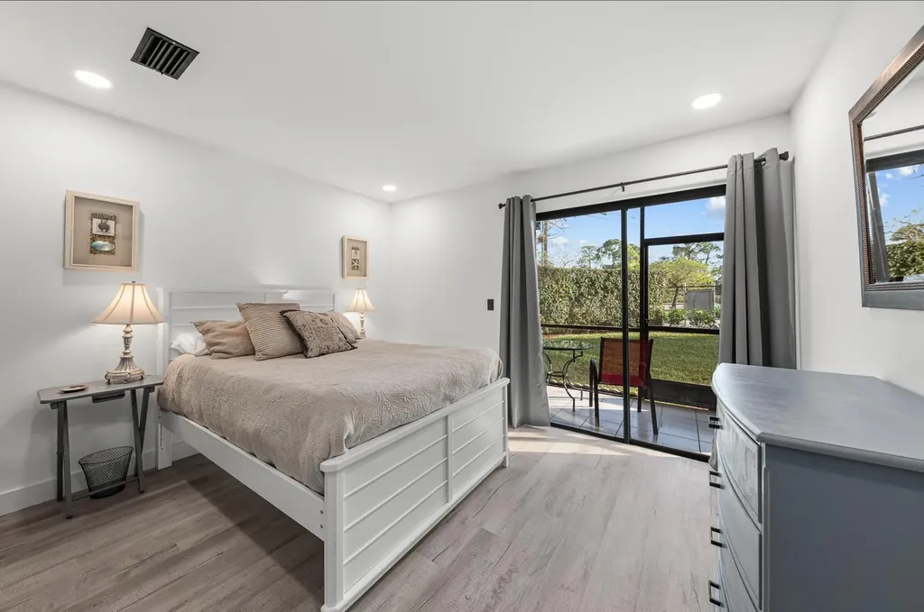 12950 Dartford Trail Wellington FL 33414