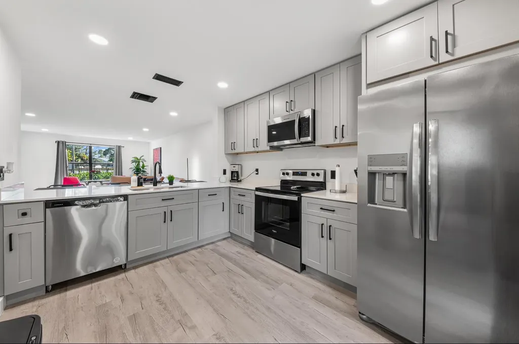 12950 Dartford Trail Wellington FL 33414