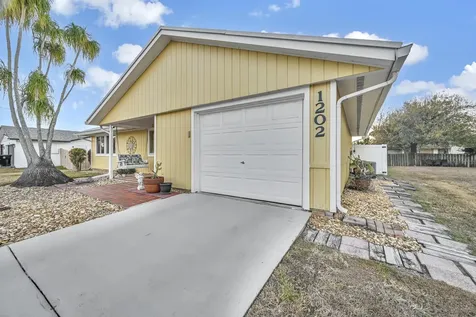 1202 SW Granadeer Street Port St Lucie FL 34983