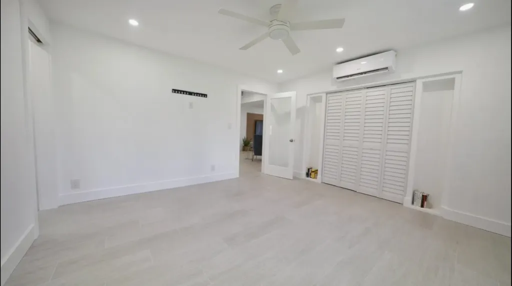 871 NE 27th Avenue Pompano Beach FL 33062