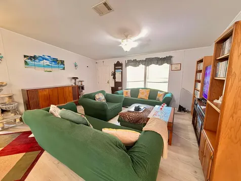 1907 NE 308th Street Okeechobee FL 34972