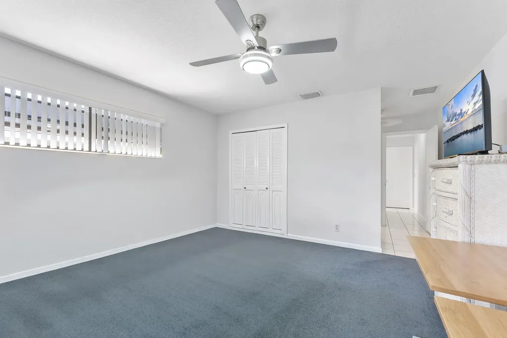 9860 Pecan Tree Drive Boynton Beach FL 33436
