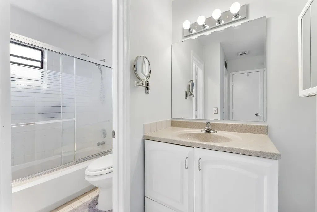 9860 Pecan Tree Drive Boynton Beach FL 33436