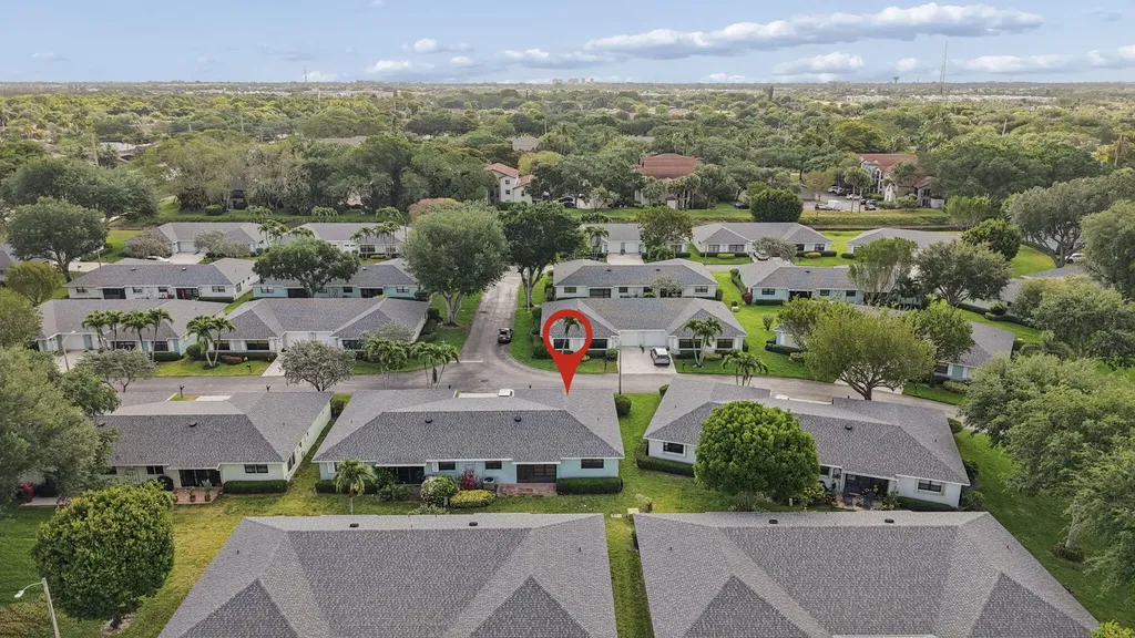 9860 Pecan Tree Drive Boynton Beach FL 33436