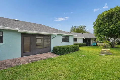 9860 Pecan Tree Drive Boynton Beach FL 33436