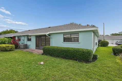 9860 Pecan Tree Drive Boynton Beach FL 33436