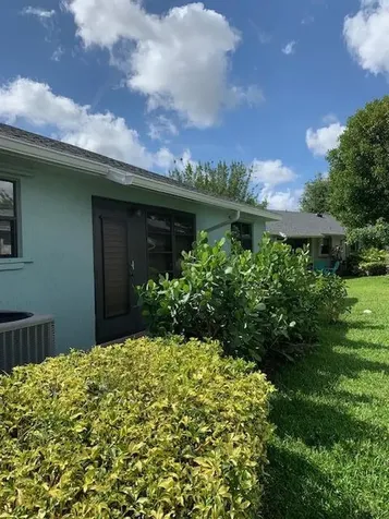 9860 Pecan Tree Drive Boynton Beach FL 33436