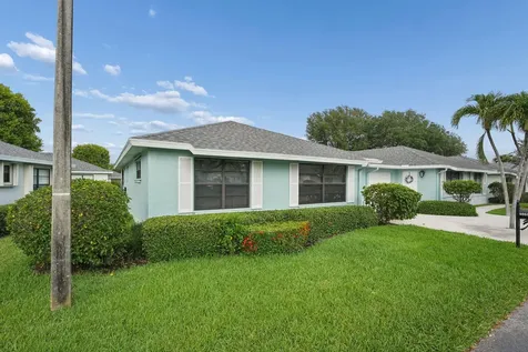 9860 Pecan Tree Drive Boynton Beach FL 33436