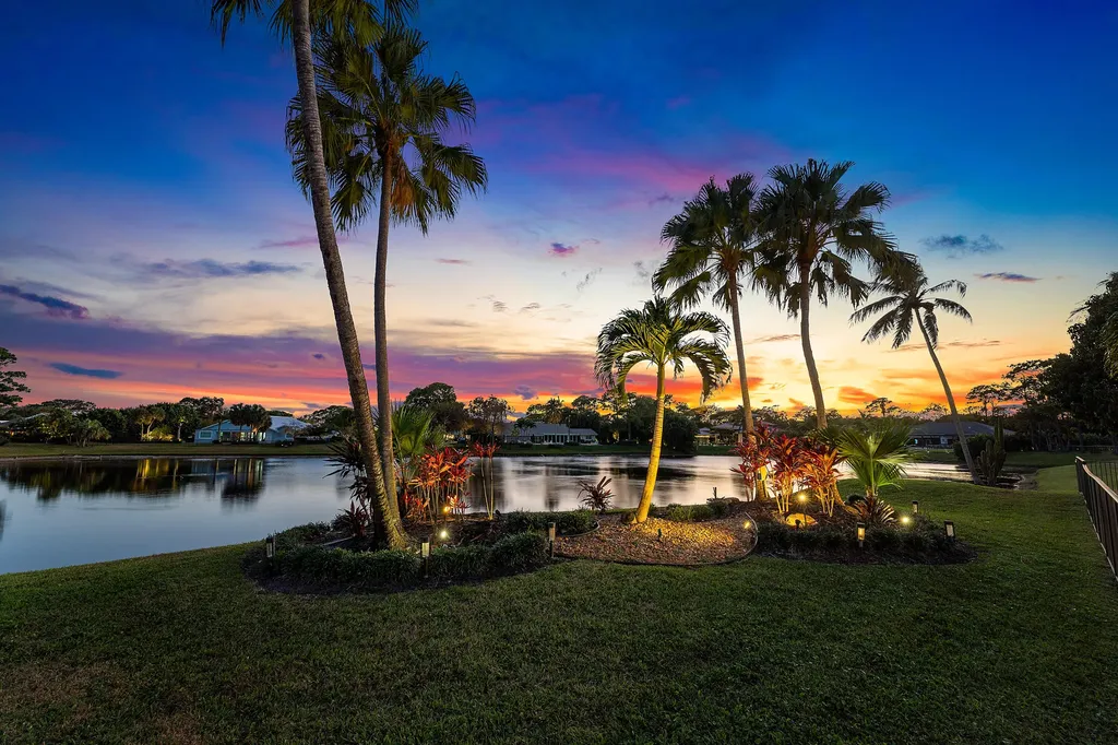 5221 Estates Drive Delray Beach FL 33445